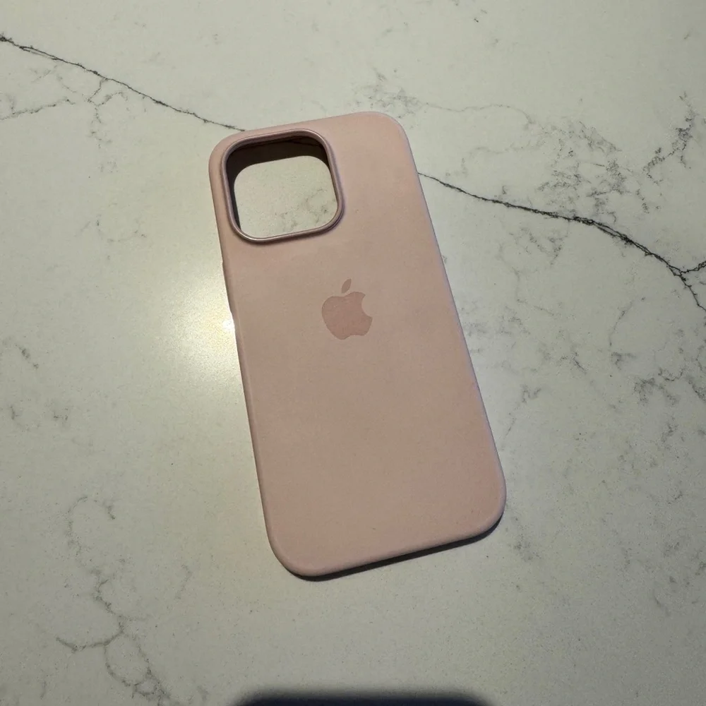 iPhone 14 Pro case